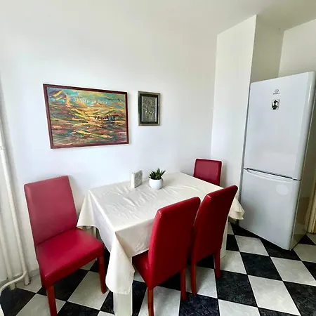 Dani Free Parking Apartment